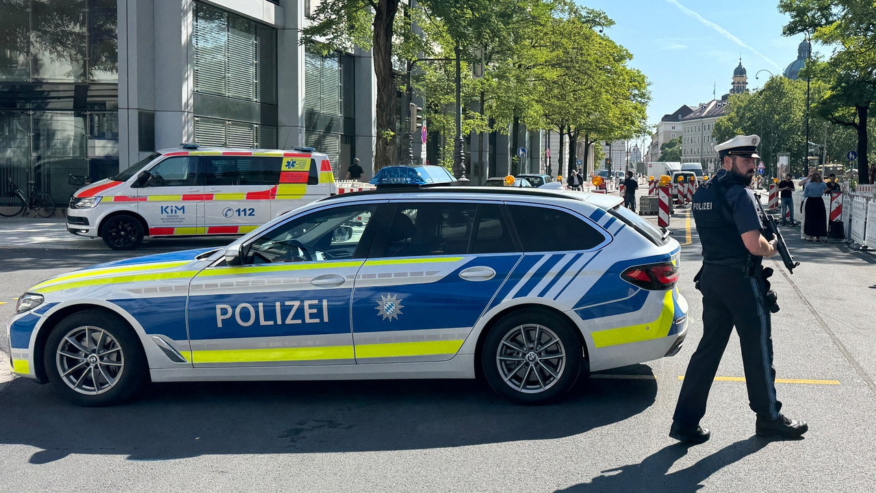 Jahrestag der Anschläge von 1972: Nach einer Schießerei in der Nähe des israelischen Konsulats tötet die deutsche Polizei in München einen Verdächtigen