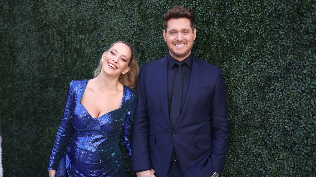 Michael Bublé und Luisana Lopilato verwenden grifflose Schränke, um einen der elegantesten Küchentrends des Jahres umzusetzen – Designer sagen, der Look „strahlt Raffinesse aus“