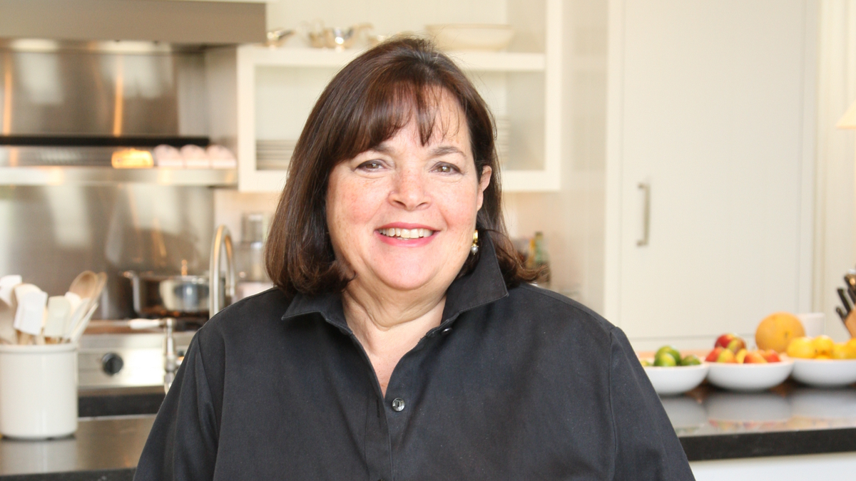 Ina Garten hat einen Salatschleuder-Trick, um ihre Kräuter länger frisch zu halten – wir haben ihr Lieblingsgerät gefunden, und es ist sowohl effizient als auch erschwinglich