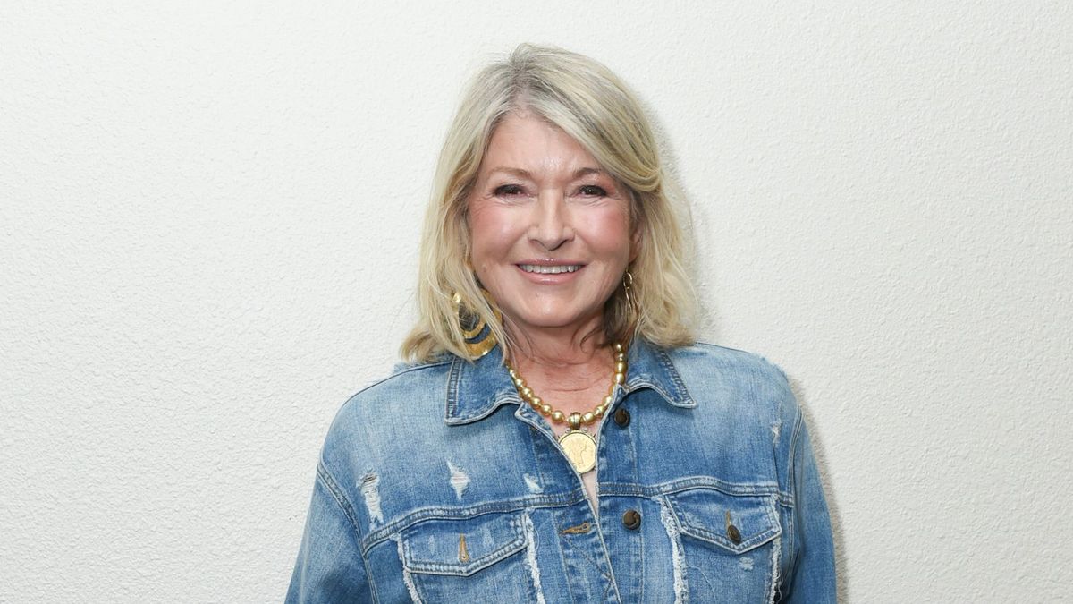 Martha Stewart ist „verliebt“ in dieses klassische Grundnahrungsmittel der französischen Küche – es dient gleichzeitig als perfekte Dekoration für den typischen Landhaus-Küchen-Look