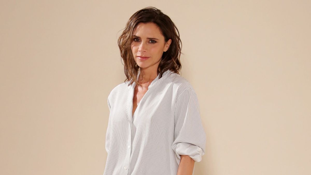 Victoria Beckhams Kleideraufbewahrung aus Glas ist die beste, die ich je gesehen habe – ihre unorthodoxe Schrankorganisation schützt und präsentiert ihre beeindruckende Garderobe
