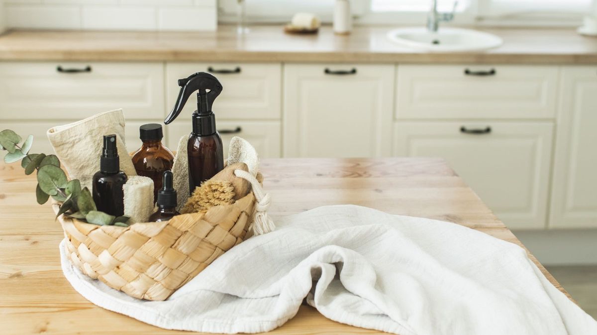7 einfache und effektive Möglichkeiten, Ihr Zuhause mit rein natürlicher, ungiftiger kastilischer Seife zu reinigen