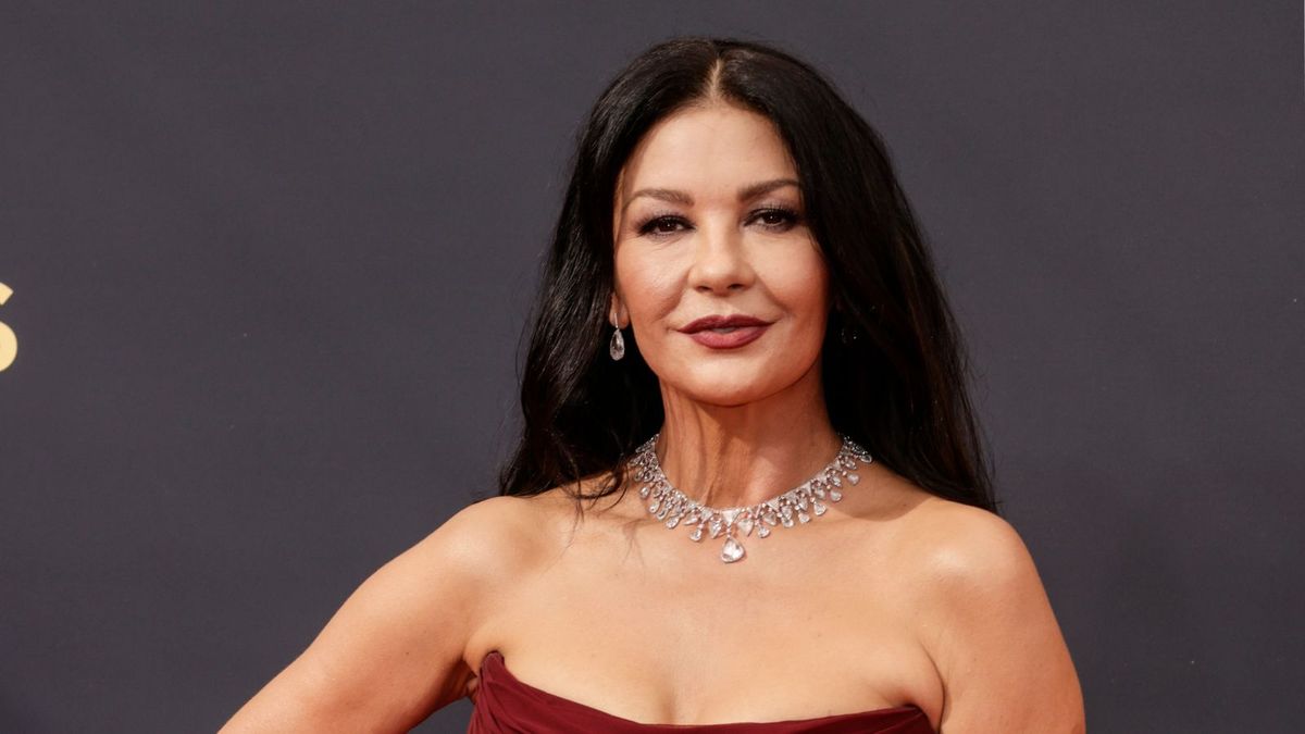 Catherine Zeta-Jones sagt, dieses Gartenset hat alles, was sie braucht, um ihre Rosen in perfekter Form zu halten-es ist innovativ, stilvoll und tragbar
