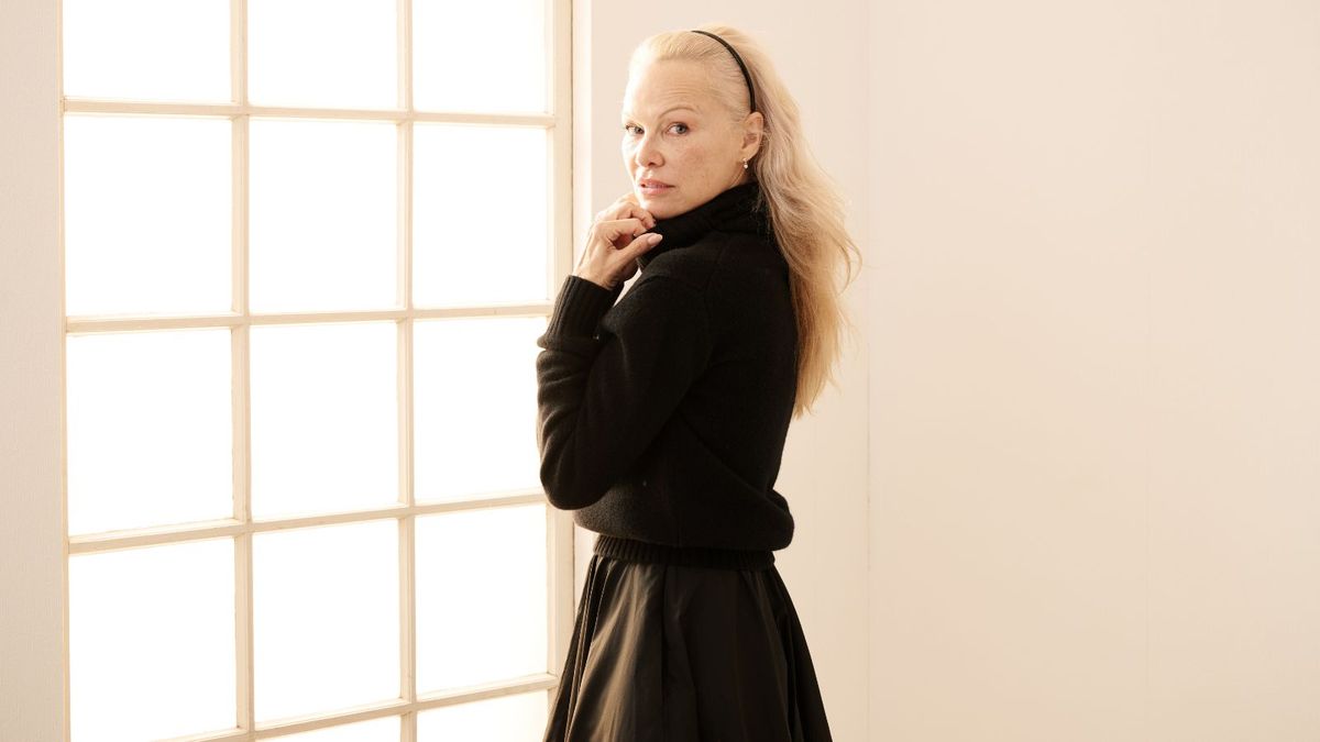 Pamela Anderson „betrachtet Wäschewaschen nicht als lästige Pflicht“ – das sind ihre 5 einfachen, aber effektiven Schritte, damit diese Haushaltsaufgabe Spaß macht