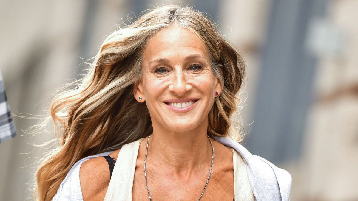 Sarah Jessica Parker füllt ihr Zuhause mit europäischen Antiquitäten - Designer sagen, diese unvollkommenen Stücke seien eine "ruhige Rebellion gegen flüchtige Trends".