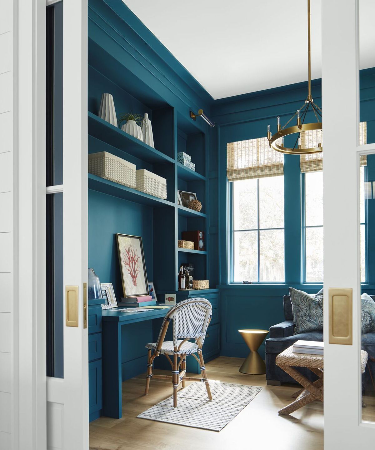 "Schließen Sie nicht die dunkleren Farben aus" - diese Benjamin Moore -Farbtöne eignen sich perfekt für kleine Räume, von Pulverräumen bis zu Hausbüros