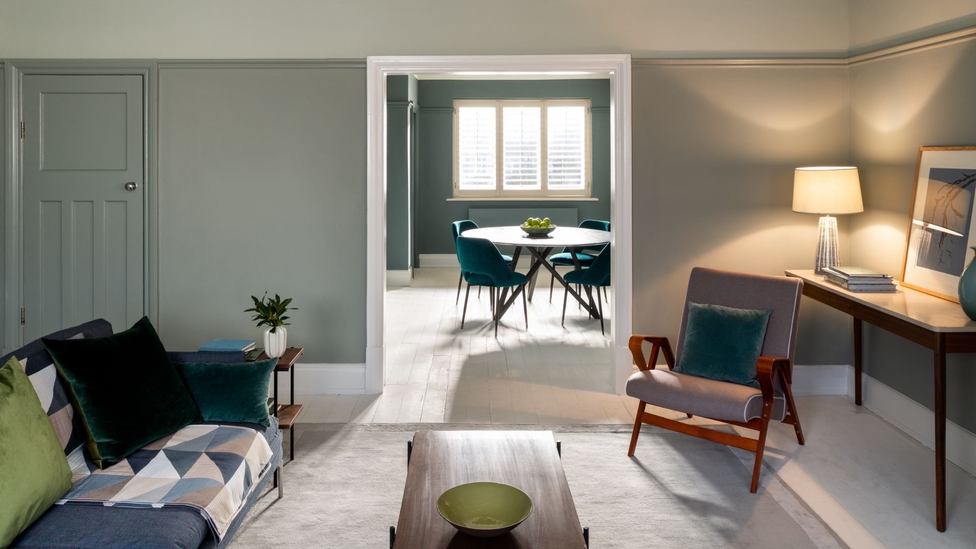 A contemporary sitting room with gray walls