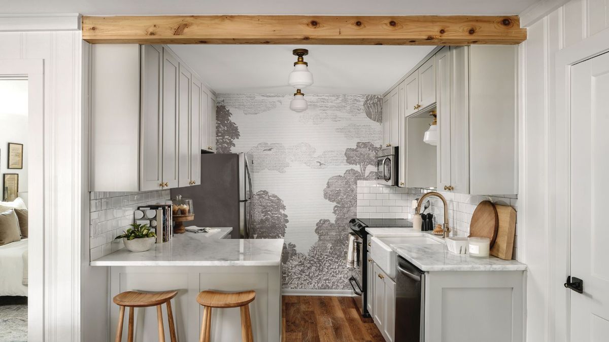 Joanna Gaines 'Hillcrest Cottage Kitchen fehlt vielleicht dieses wichtige Feature - aber sie hat den unkonventionellen Raum hell, zeitlos und einladend gemacht