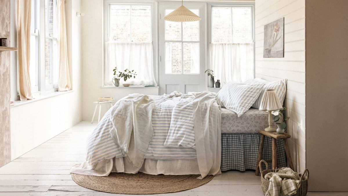 Schlafen Sie mit den 5 Bedding-Trends, die Ihr Bett im Jahr 2025 fantastisch aussehen und sich fantastisch anfühlen.