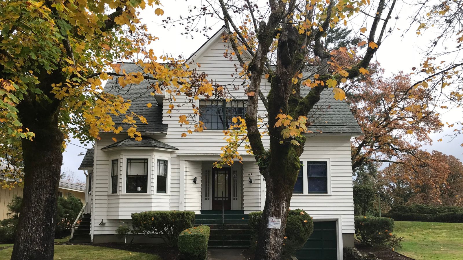 Twilight House on Airbnb