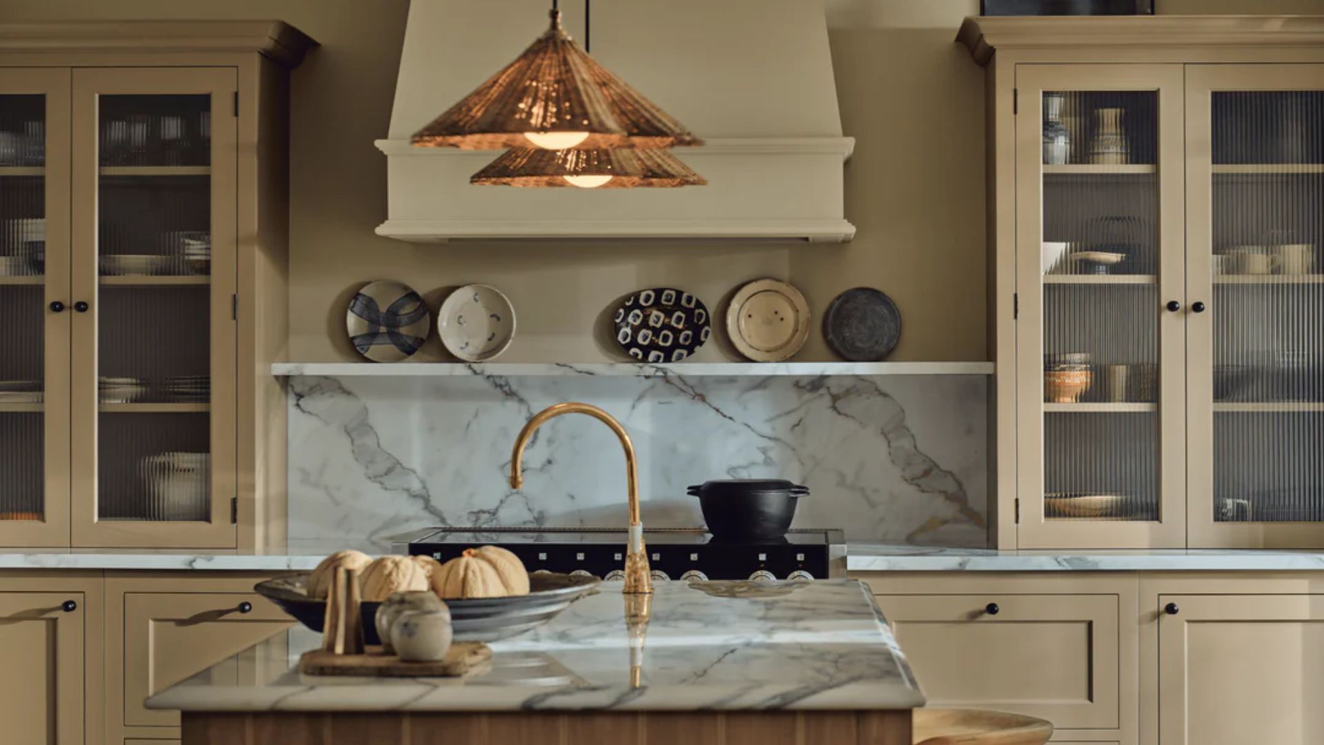 Neutral kitchen with rattan lighting