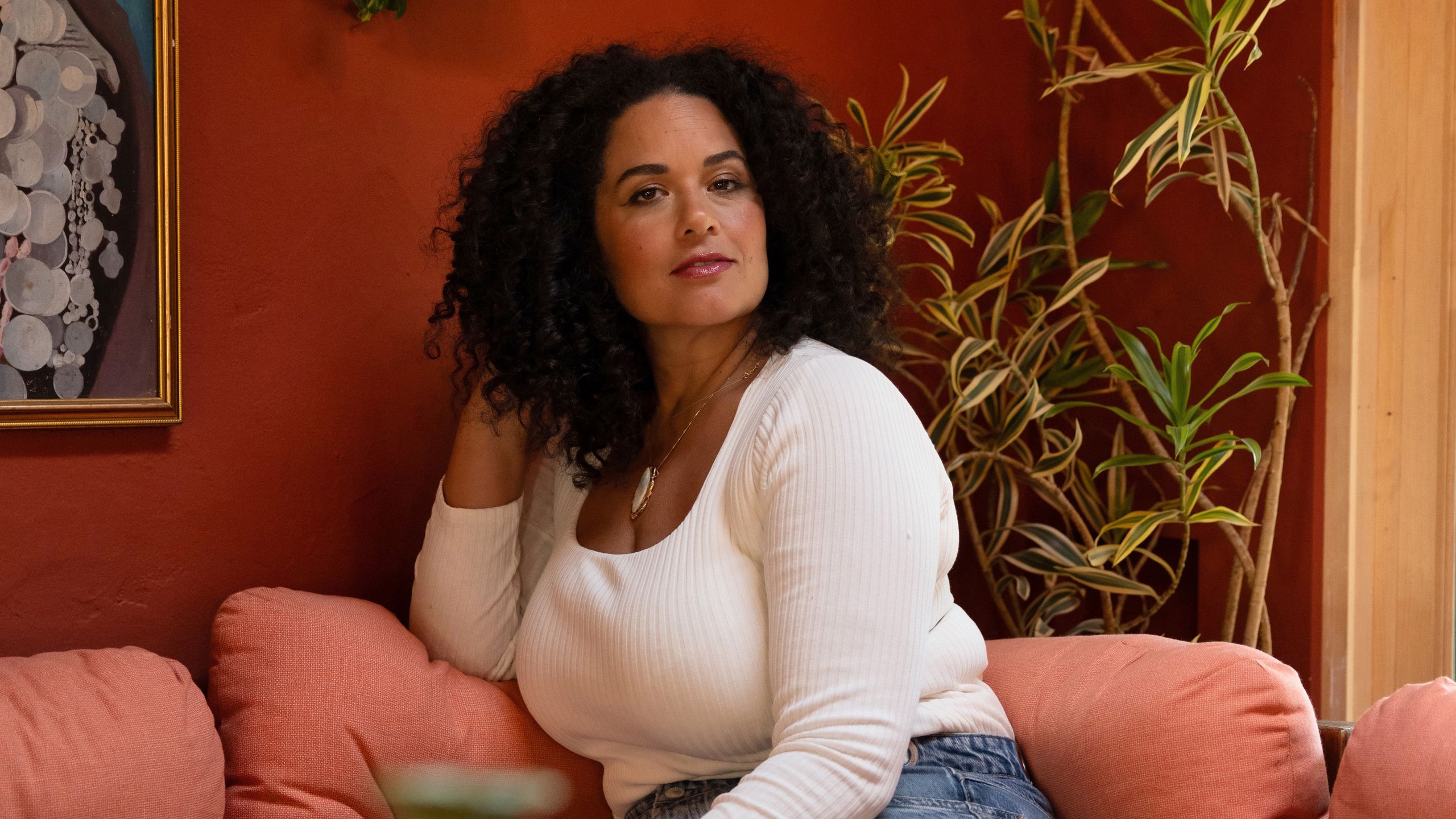 Justina Blakeney schwört auf diesen einfachen Teppich-Styling-Trick – „Er bringt so viel Wärme in einen Raum“