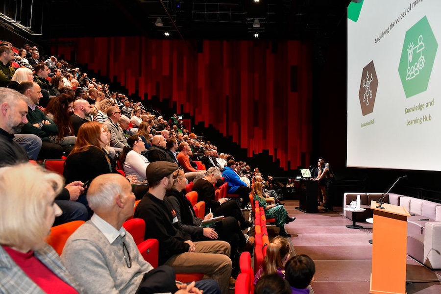 Building a Greener Future for Wales / Adeiladu Dyfodol Gwyrddach i Gymru