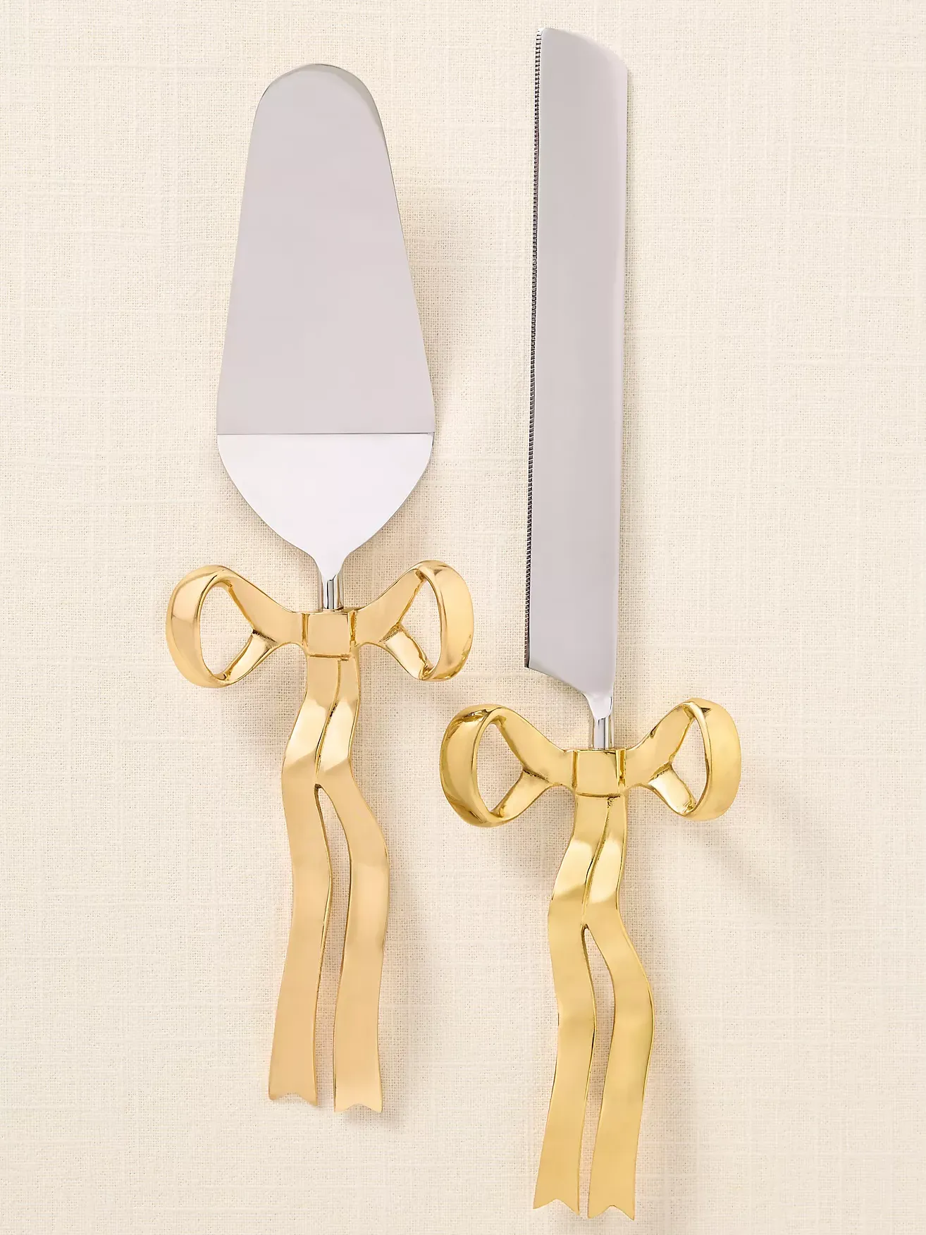 Benedita Kuchen-Servierset mit Schleife aus Edelstahl