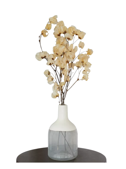 Getrockneter Bougainvillea-Blütenstrauß