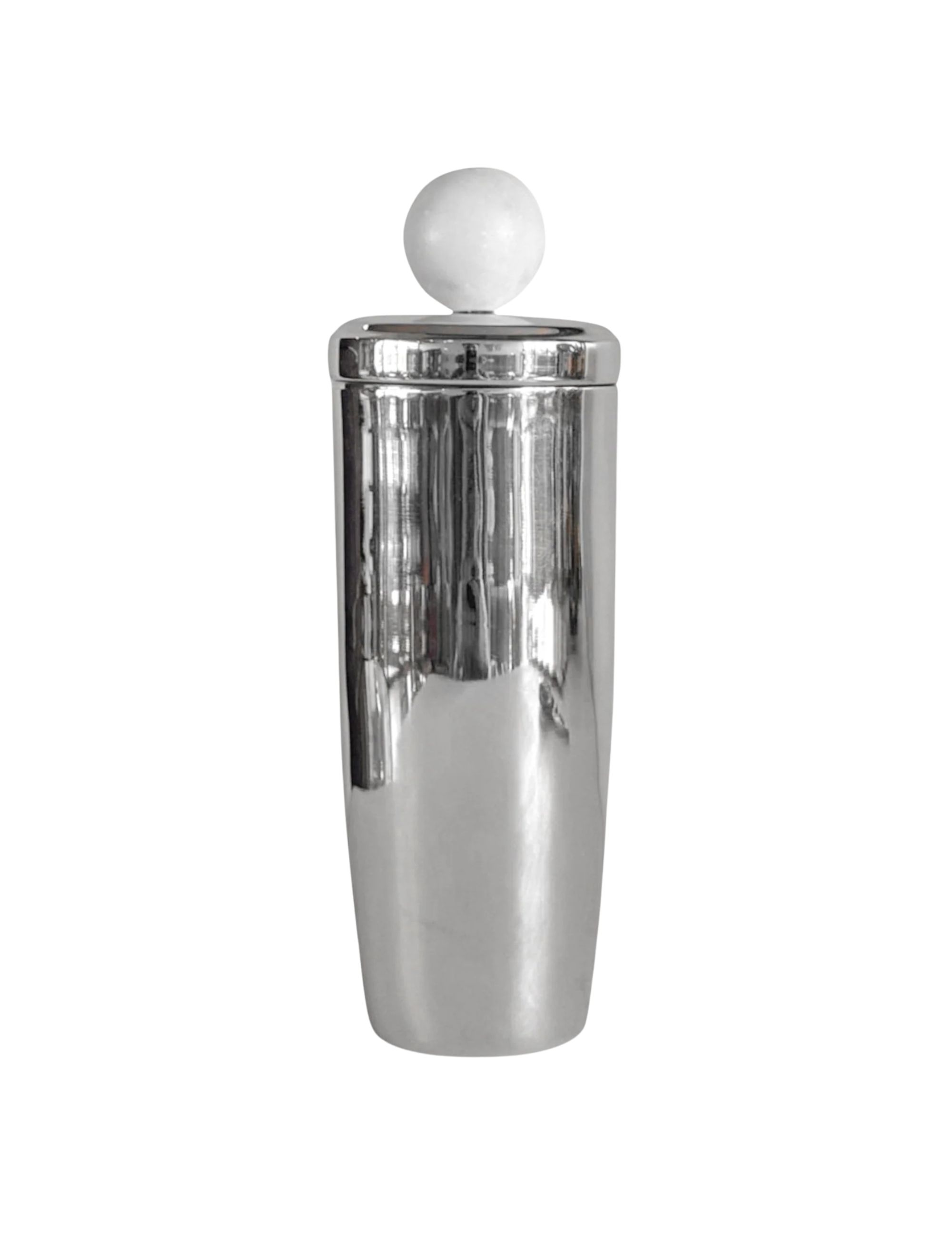 Inara Shaker von Meso