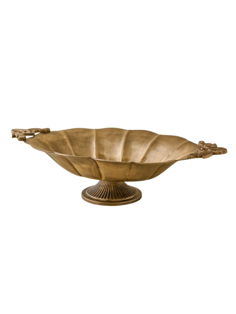 Übergroße verzierte Sockelschale aus Messing