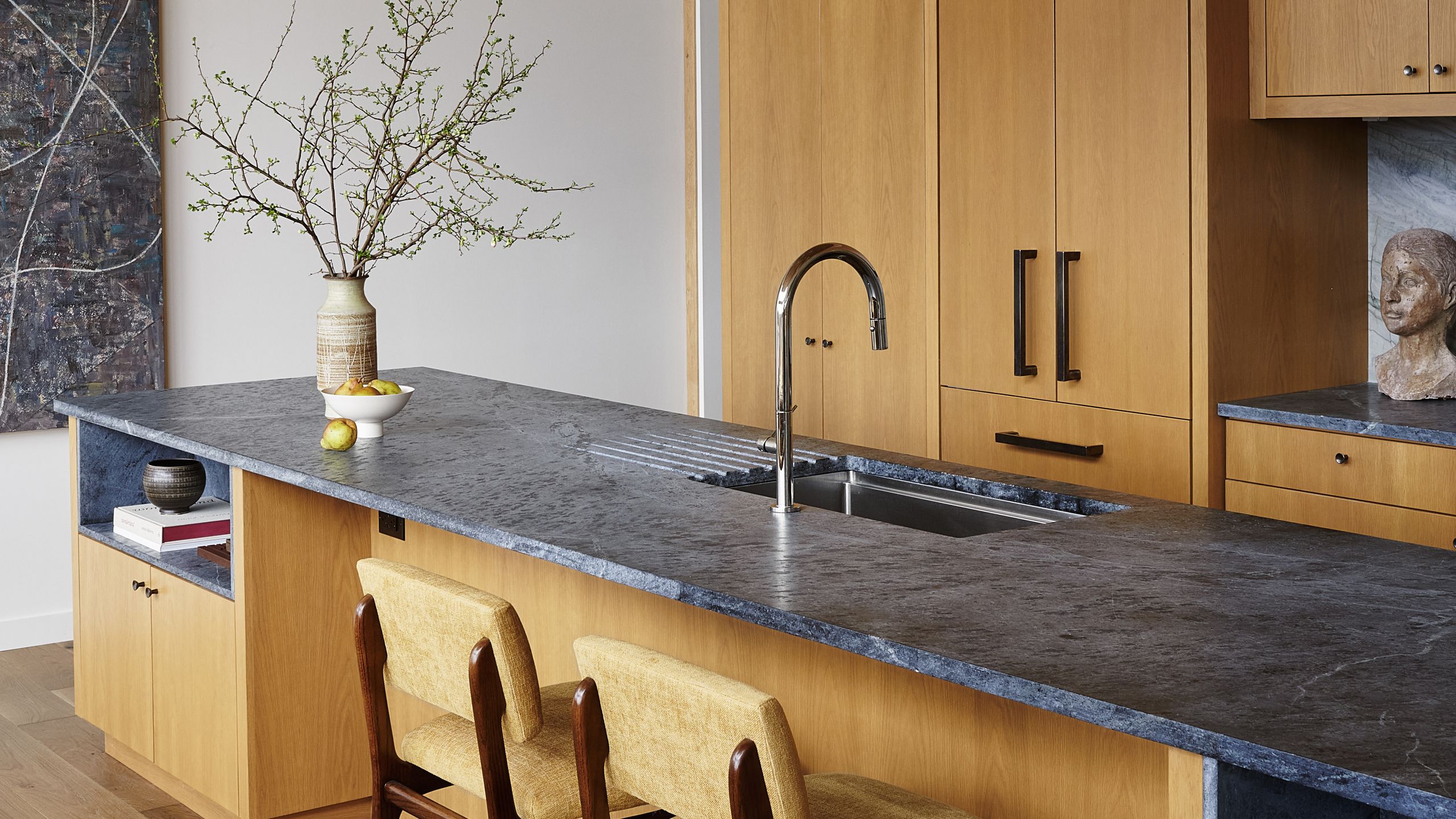 Als Designer weiß ich genau, wo ich investieren muss – und wo Sie sparen können: Die 5 Schlüsselelemente, die ein Haus in ein Zuhause verwandeln, das sich mühelos, schön und wirklich außergewöhnlich anfühlt