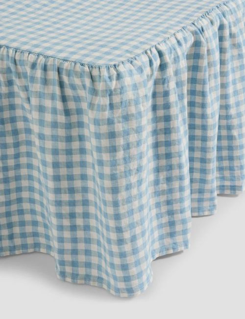 Warmer blauer Bettrock aus Gingham-Leinenmischung