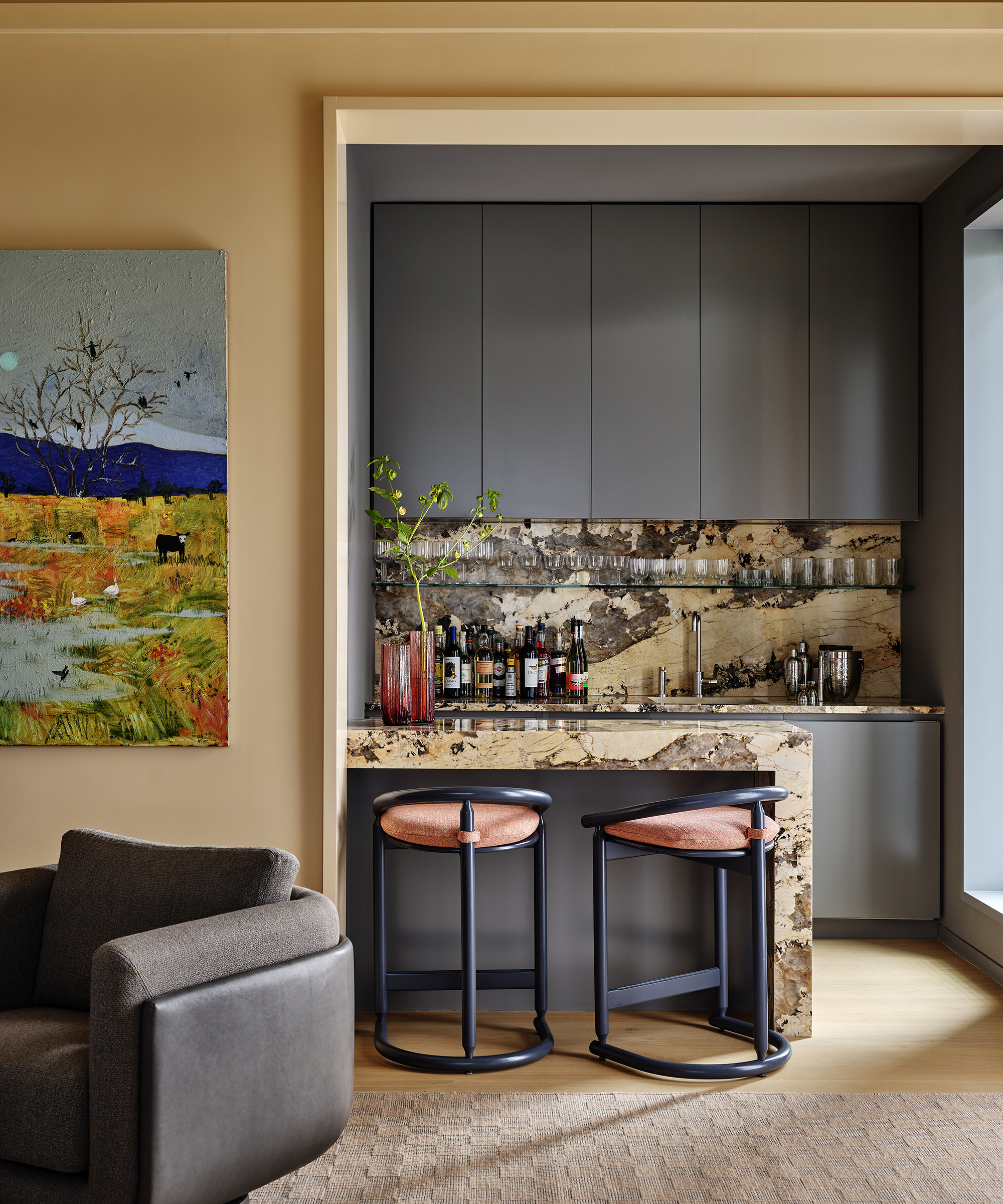 Wohnzimmer mit angeschlossener Küche