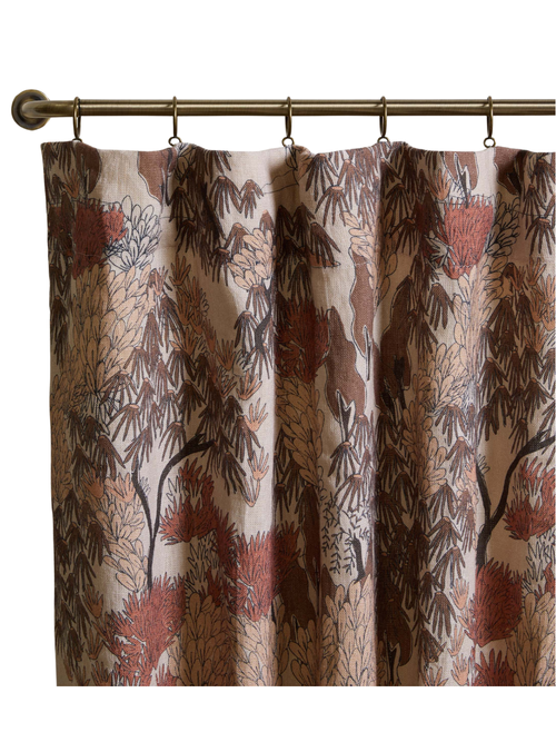 Garden Walk Leinenvorhang von Sarah Sherman Samuel