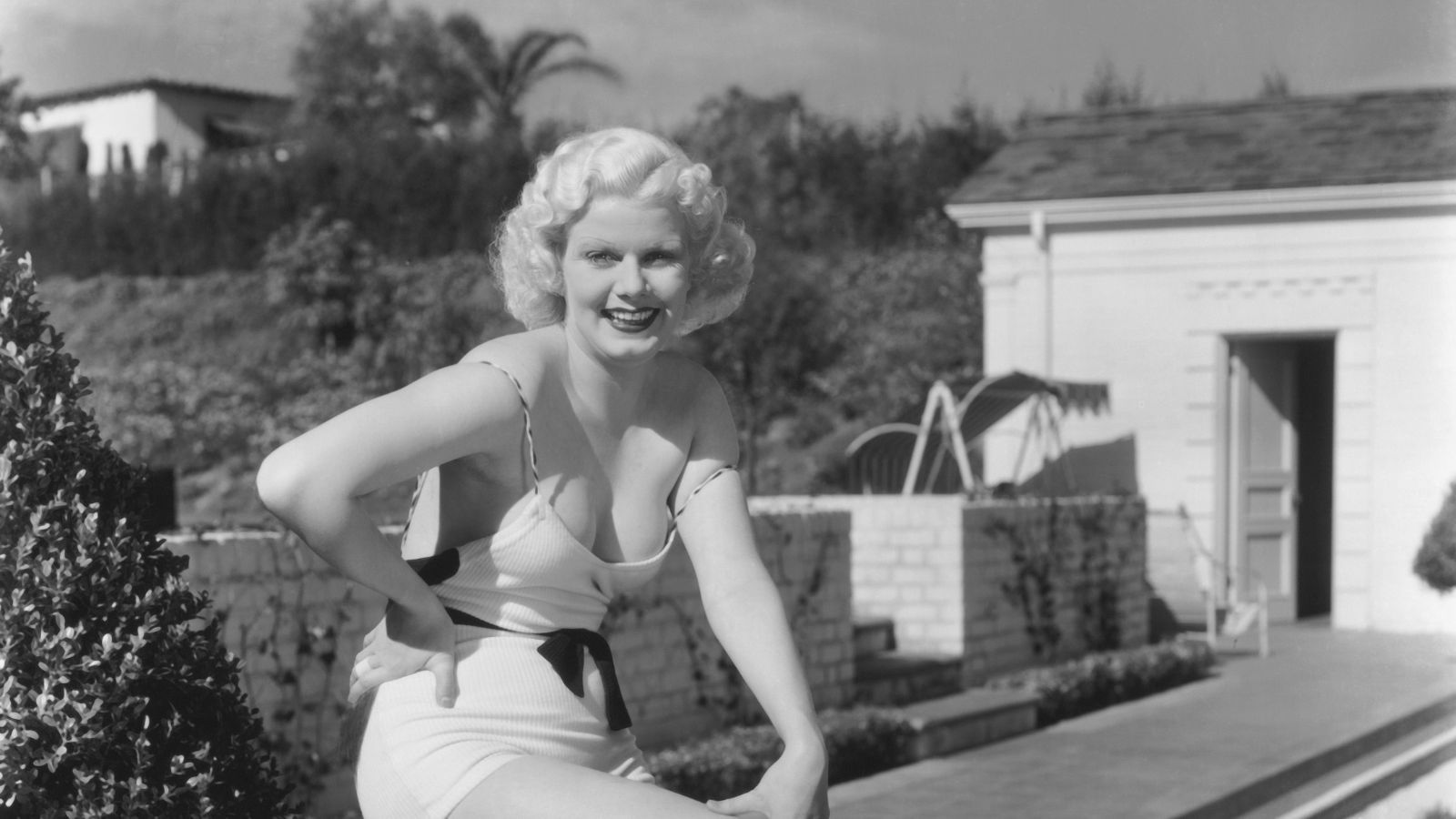 jean harlow at her bel air home