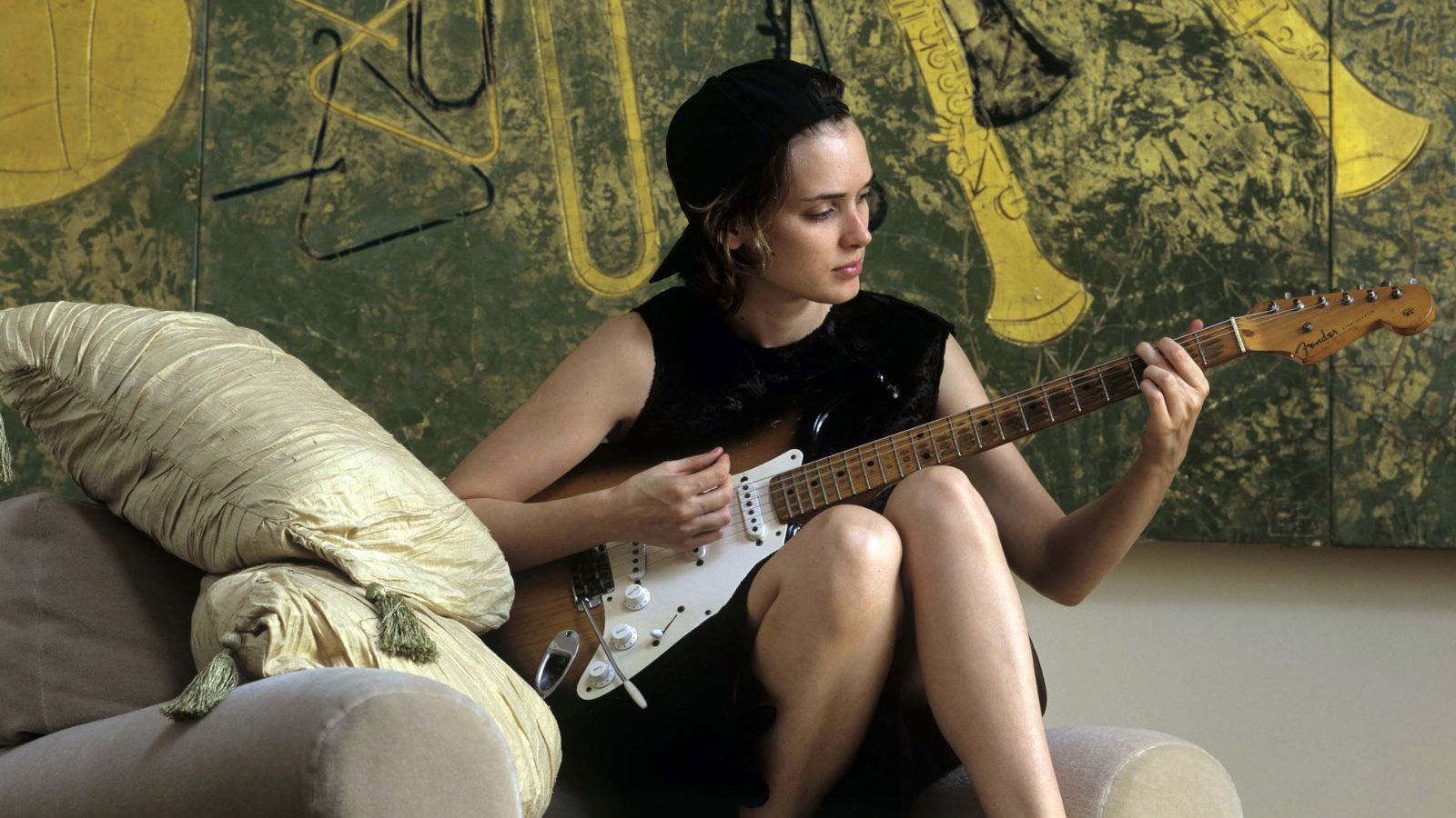 Winona Ryder in ihrem 90er-Jahre-Wohnzimmer