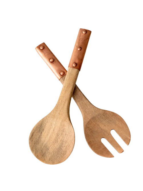 Vintage-inspiriertes Servierbesteck aus Holz mit Kupfergriffen