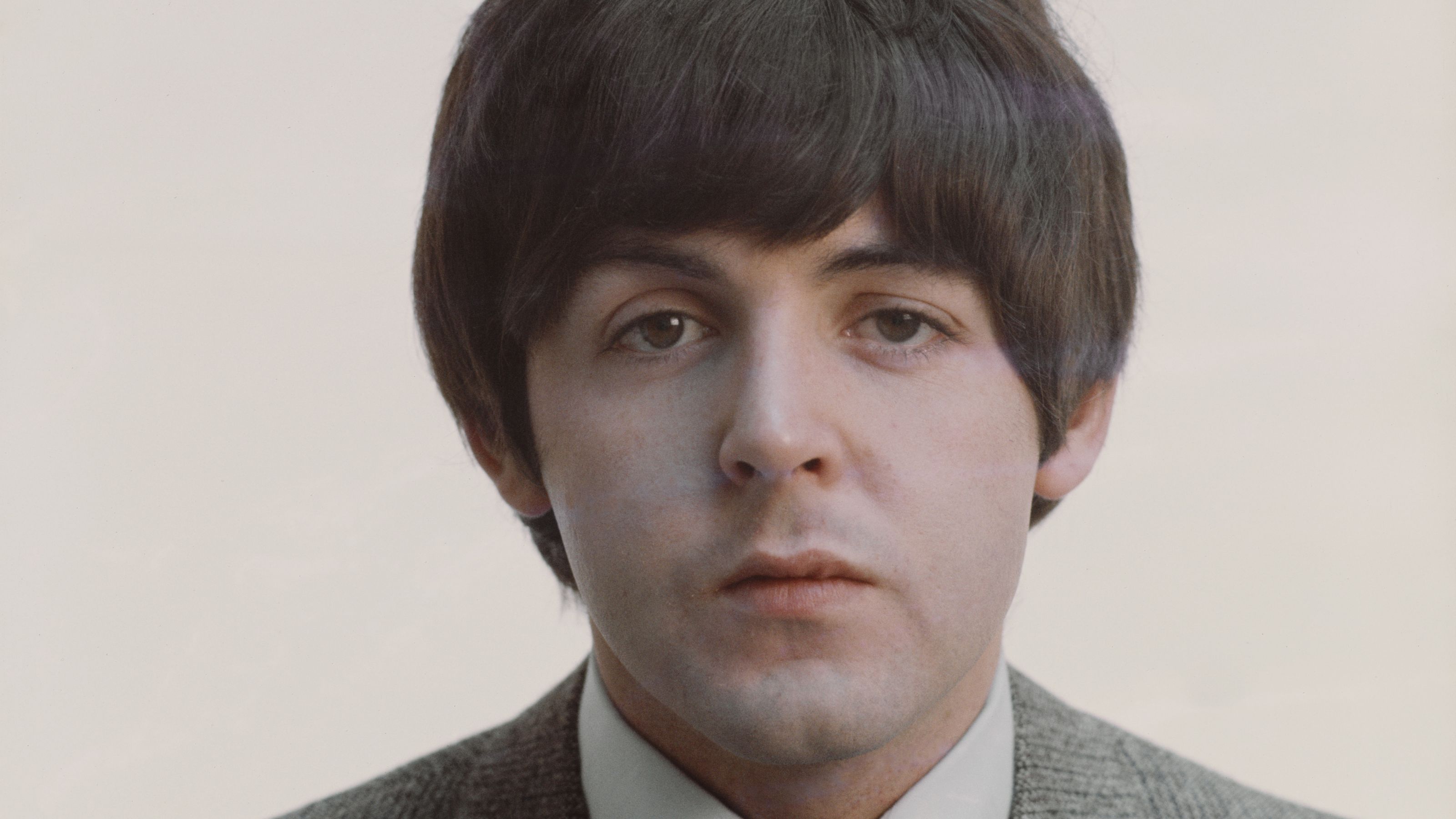 Paul McCartney auf weißem Hintergrund