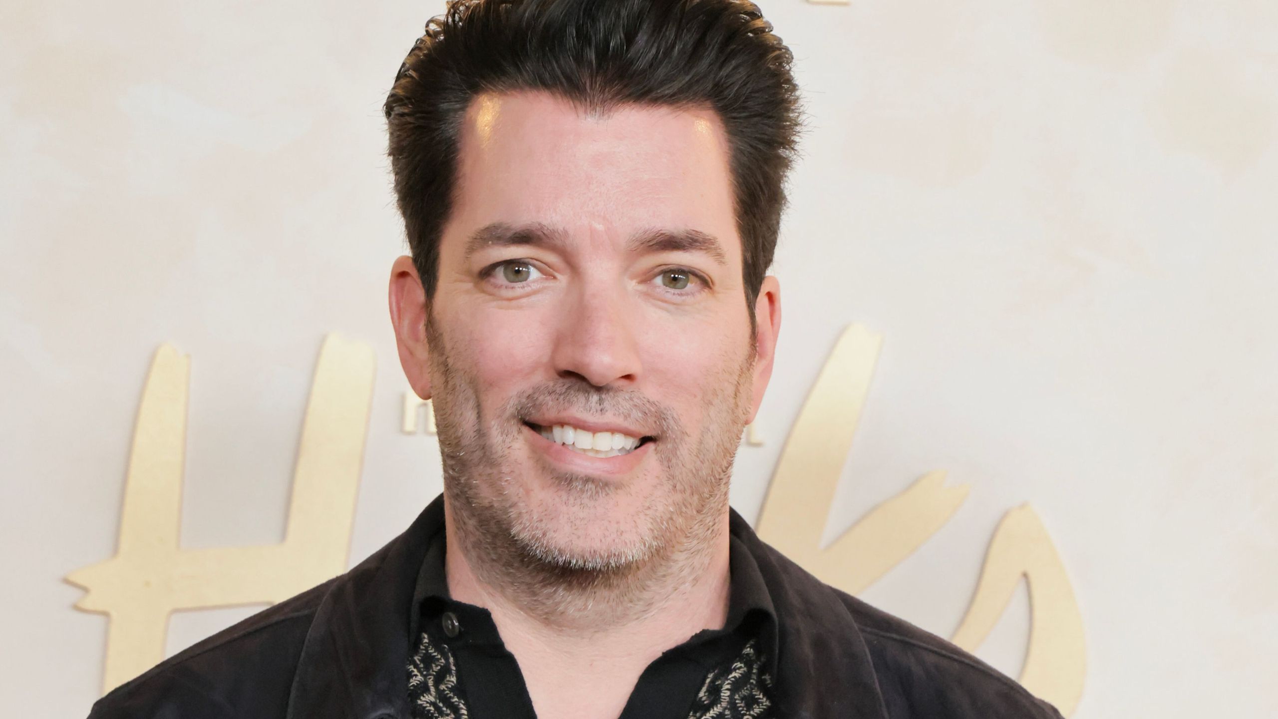 „Es ist wie ein Roomba für Ihren Rasen“ – Jonathan Scott verrät die 3 Werkzeuge, mit denen er die Gartenarbeit einfacher macht