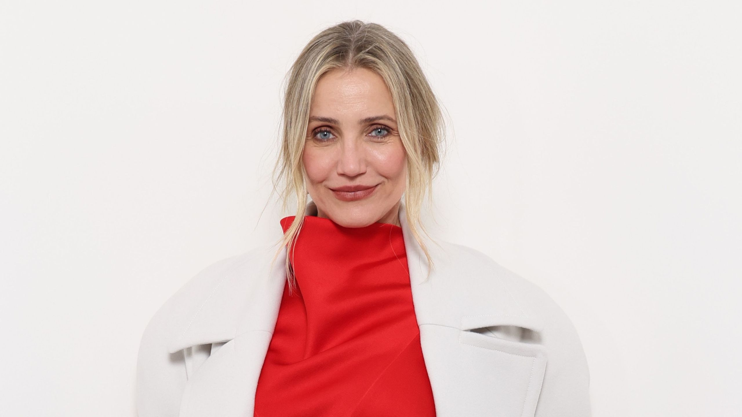 Cameron Diaz lässt diesen unerwarteten Küchenbeleuchtungstrend wirklich schick aussehen – und Designer nehmen das zur Kenntnis