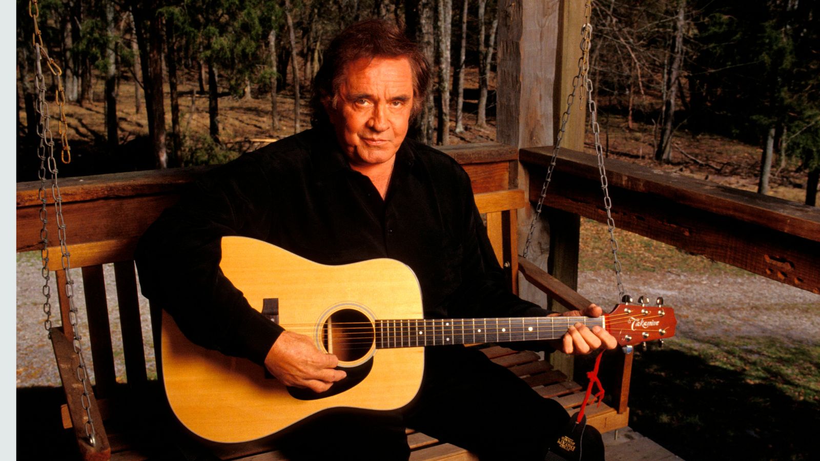 Johnny Cash auf seiner Hollywoodschaukel