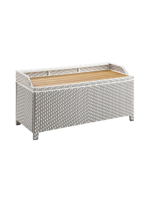 Angelah Outdoor-Bank