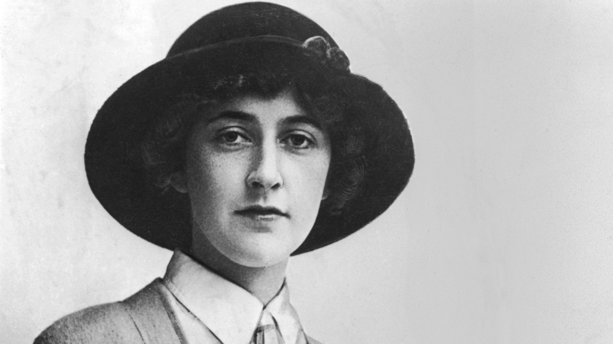 Agatha Christies London Pied-à-Terre ist eine Hommage an die Literaturgeschichte in einem renovierten Art-Deco-Paradies aus den 1930er Jahren