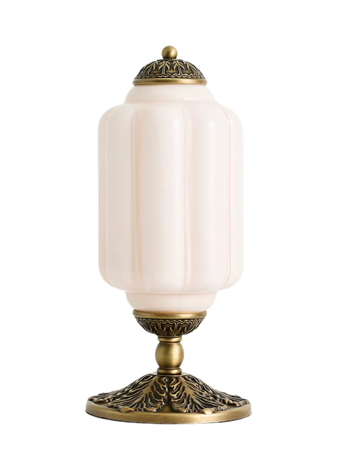 Die Eloise Scallop Milchglas-Tischlampe