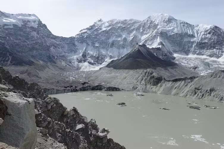 Nepal‑Tibet disaster linked to climate change – a glaciologist explains