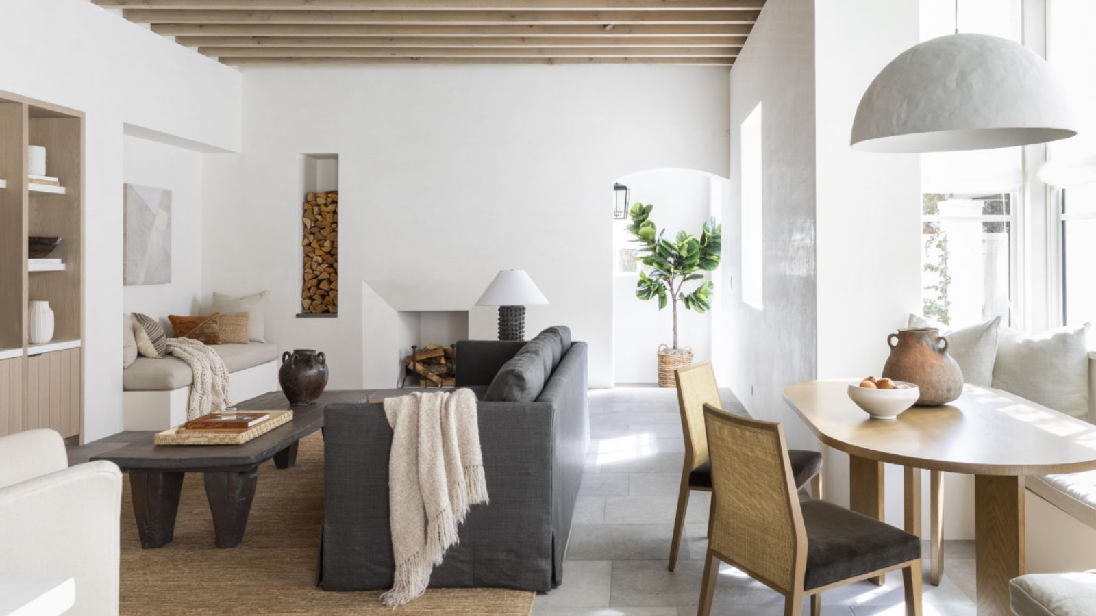helles und luftiges Wohnzimmer