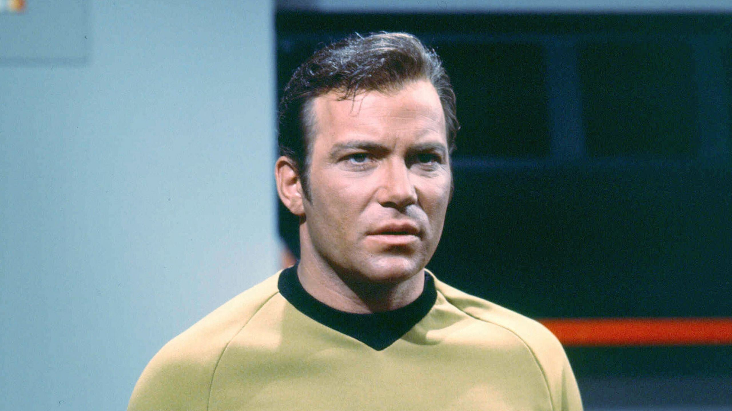 William Shatners Gewächshausstühle aus den 80er-Jahren beweisen, warum farbenfrohe Gartenmöbel das Geheimnis einer skurrilen Herbstterrasse sind