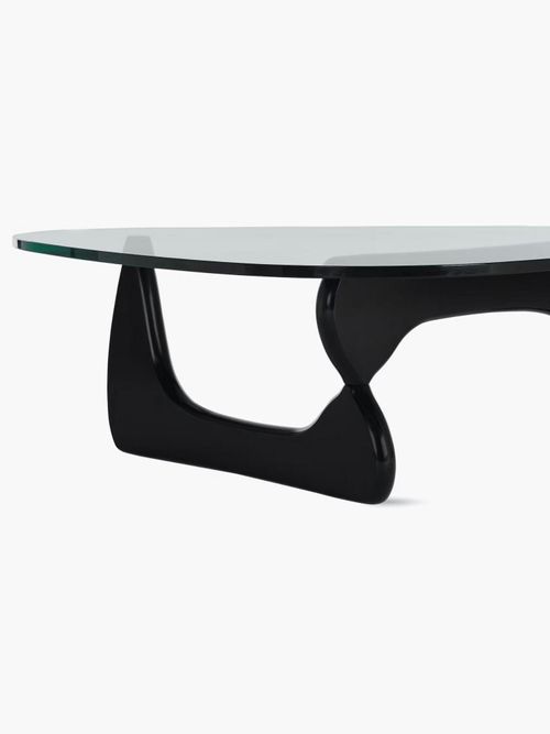 Noguchi Couchtisch