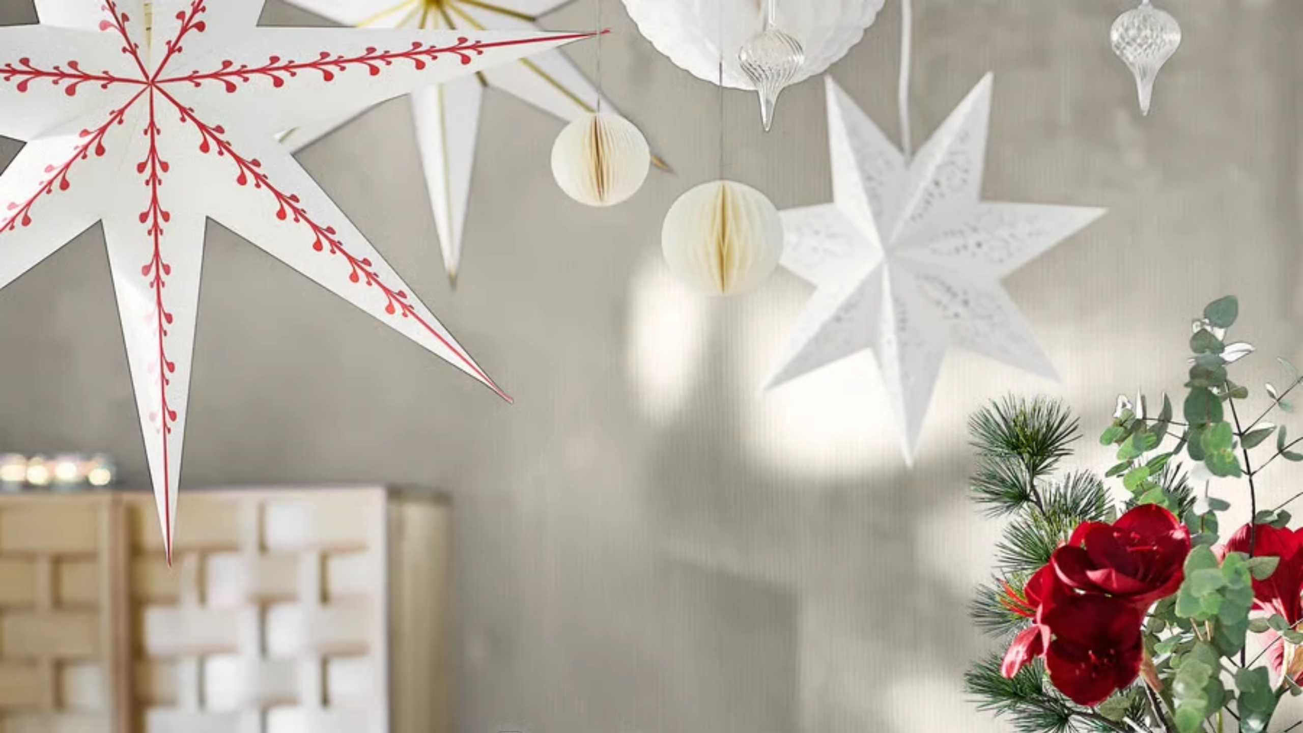 IKEA hat gerade seine viralen STRÅLA-Laternen wieder aufgefüllt – Warum diese vielseitigen Papiersterne für 8 US-Dollar jahrzehntelange Weihnachtstrends überdauert haben